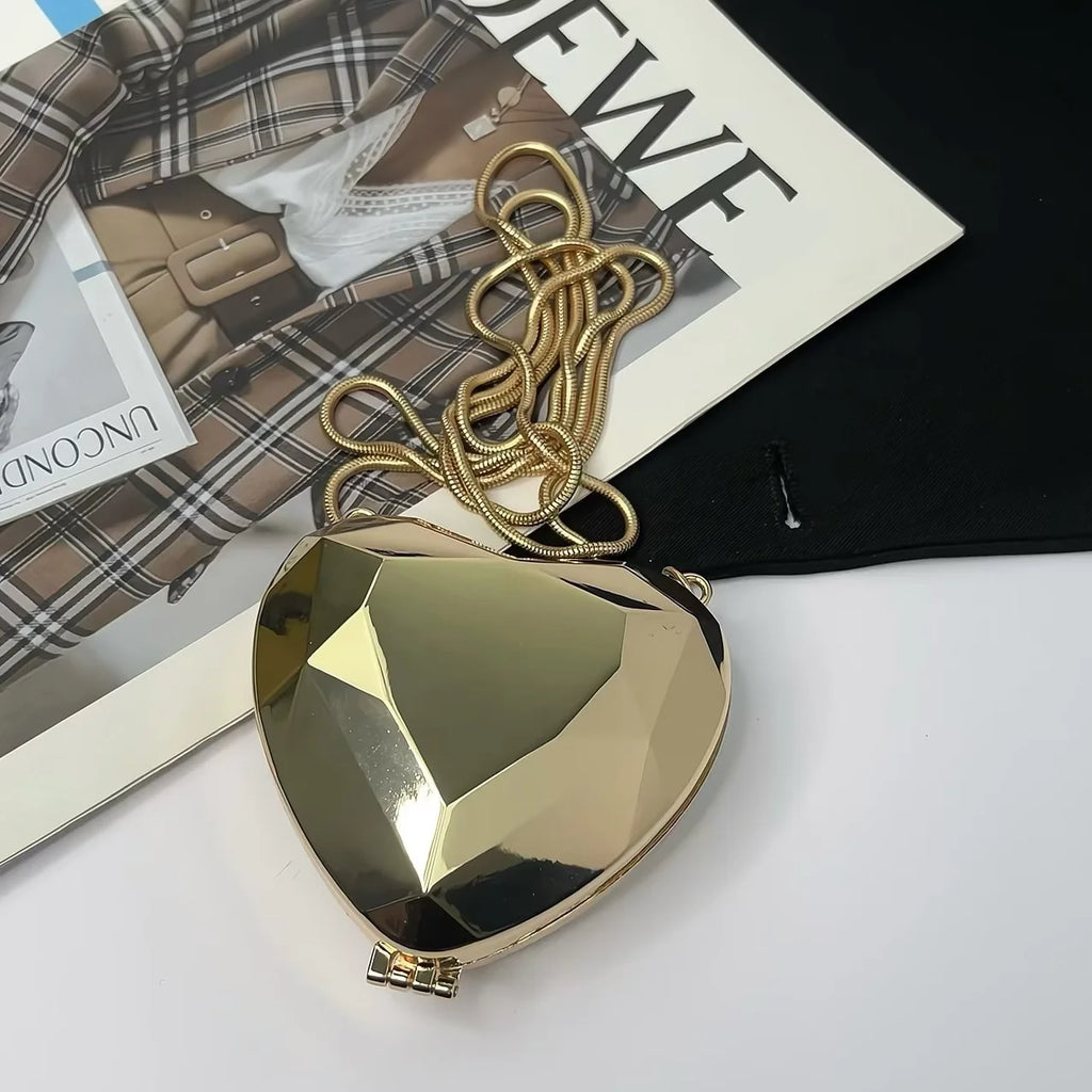 2025 New Summer Lipstick Bags For Women Fashion Pearl Mini Purse Crossbody Bag High Quality Gold Shell Bag Designer Shoulder Bag