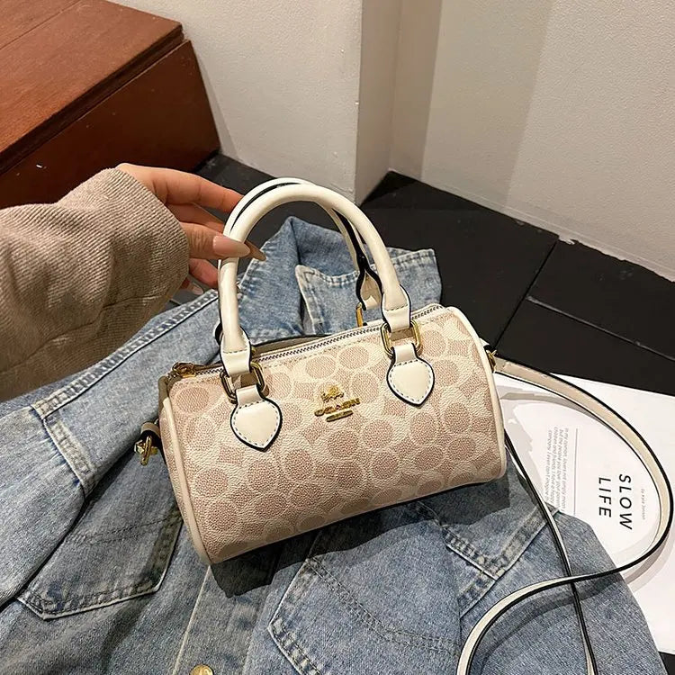Luxury All-Day Comfort Designer Diaper Bag Women Large Capacity Tote Elegant Leather Crossbody Handbag For Endurance And Style