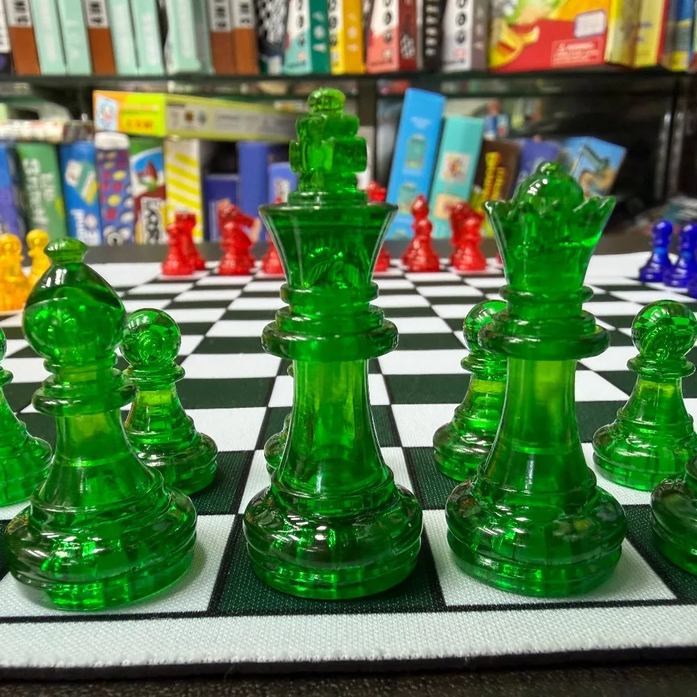 4 Players Chess , Translucent Pieces, 1 pc 35cm/13.78in Chess mat 64pcs Colorful Chess（4 different color 16 PCS per color）