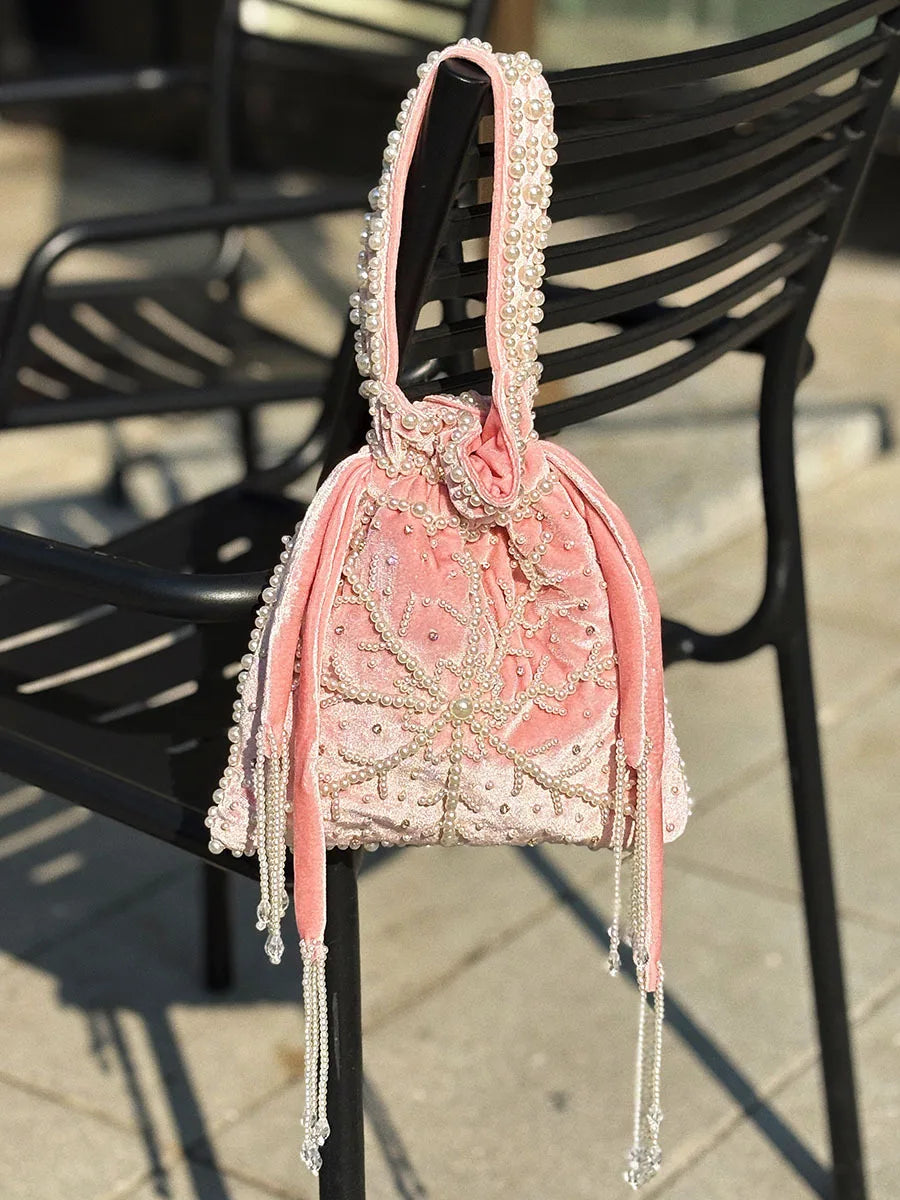 New Chinese hand-woven fringed beaded snowflake velvet bucket banquet bag temperament sweet underarm messenger bag