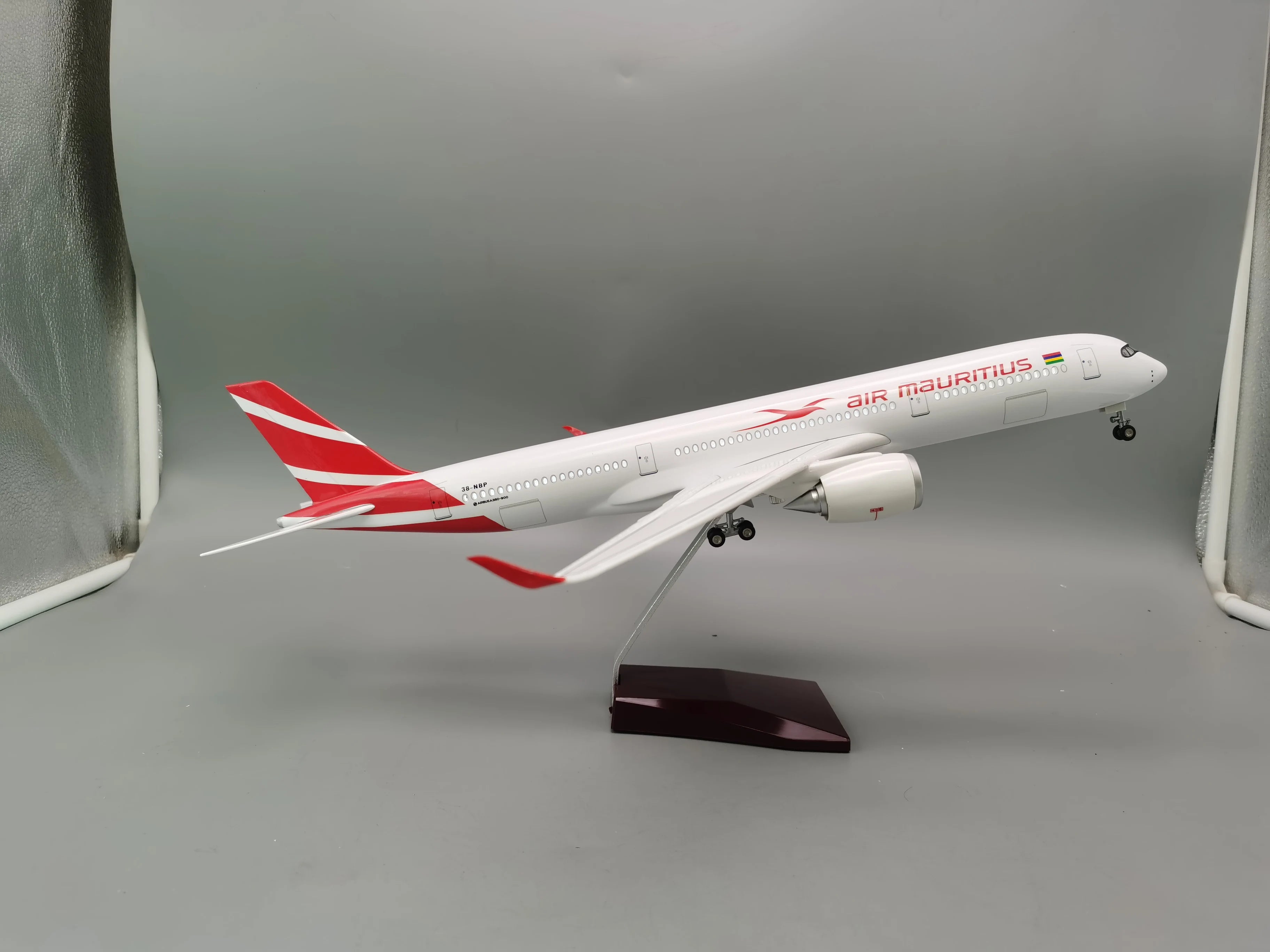1/142 Scale 47cm Large Plane Model Air Mauritius A350 Resin Diecast Airplanes Building With Stand & Wheels Aviation Collection