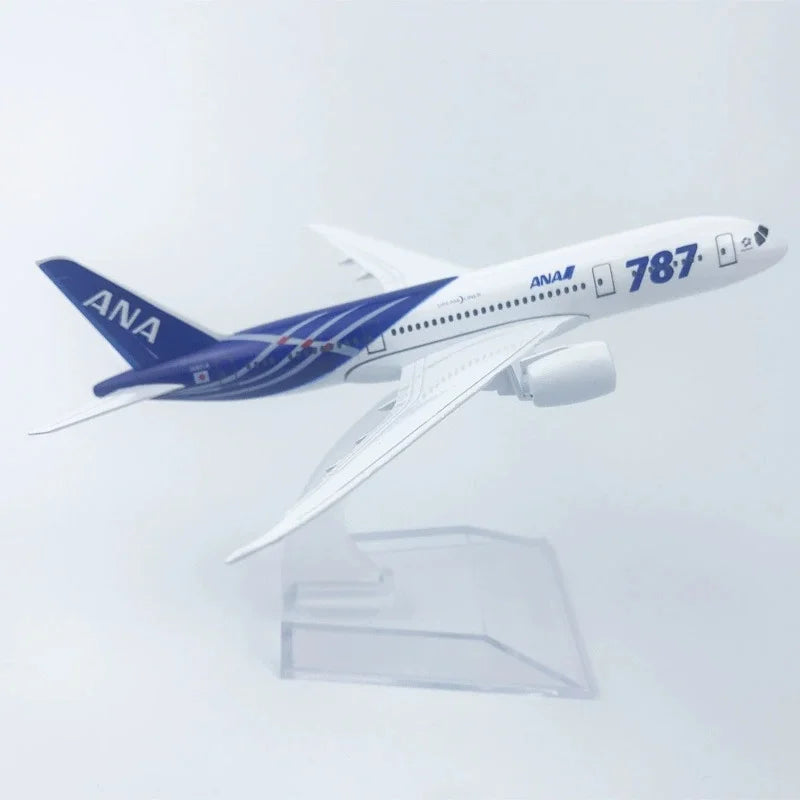 1/400 Scale Metal Scale Aircraft B787 ANA Japan All Nippon Airways 14cm Alloy Plane Toys Children Gift for Collection