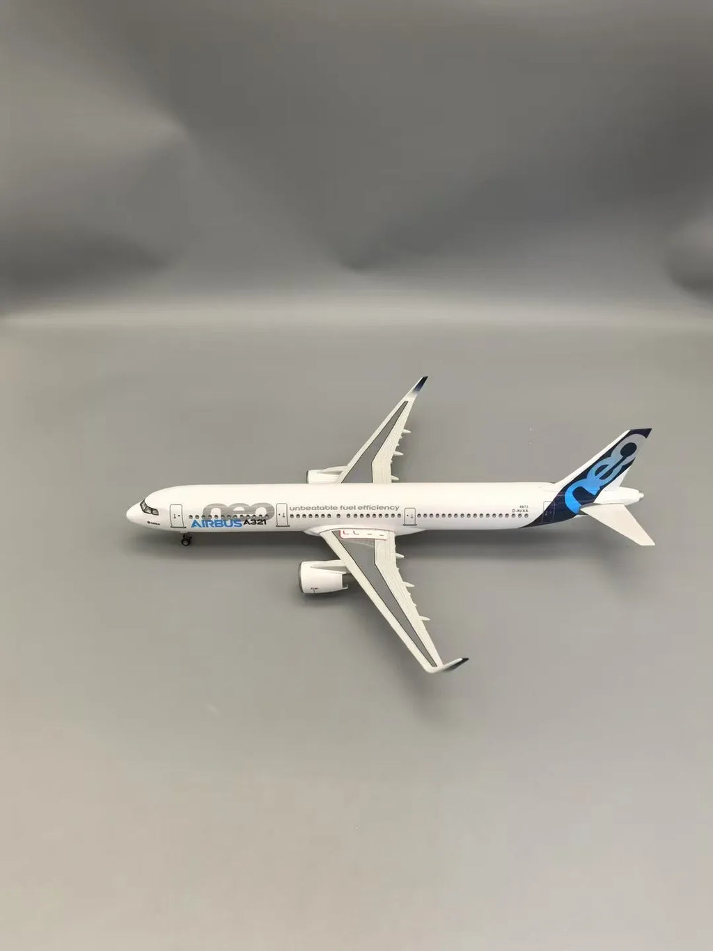 44CM Scale Aircraft 1/100 A321 neo Prototype Model Airplane Resin 321 collectible miniatures Model toys for children Collected