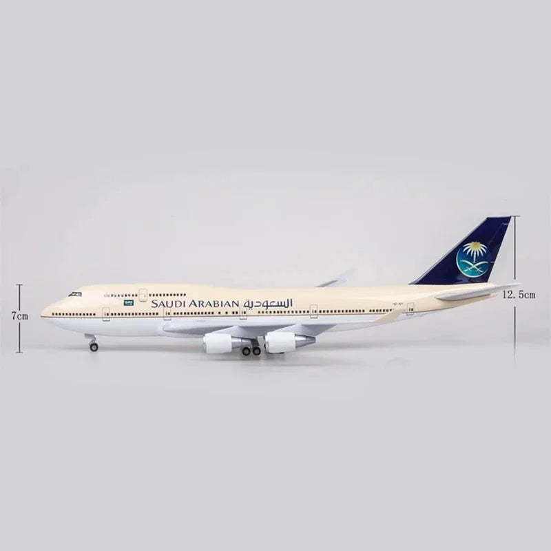 B747 Plane Model Saudi Arabian Airlines 47cm Resin Aircraft Models Toy Planes with Wheels and Lights for Collection Gift