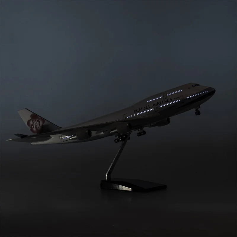 1/150 Scale Model Airplanes B747 China Airlines 47cm Resin Plane Model	W Light And Wheel Landing Gears Child Toy Plane Collected