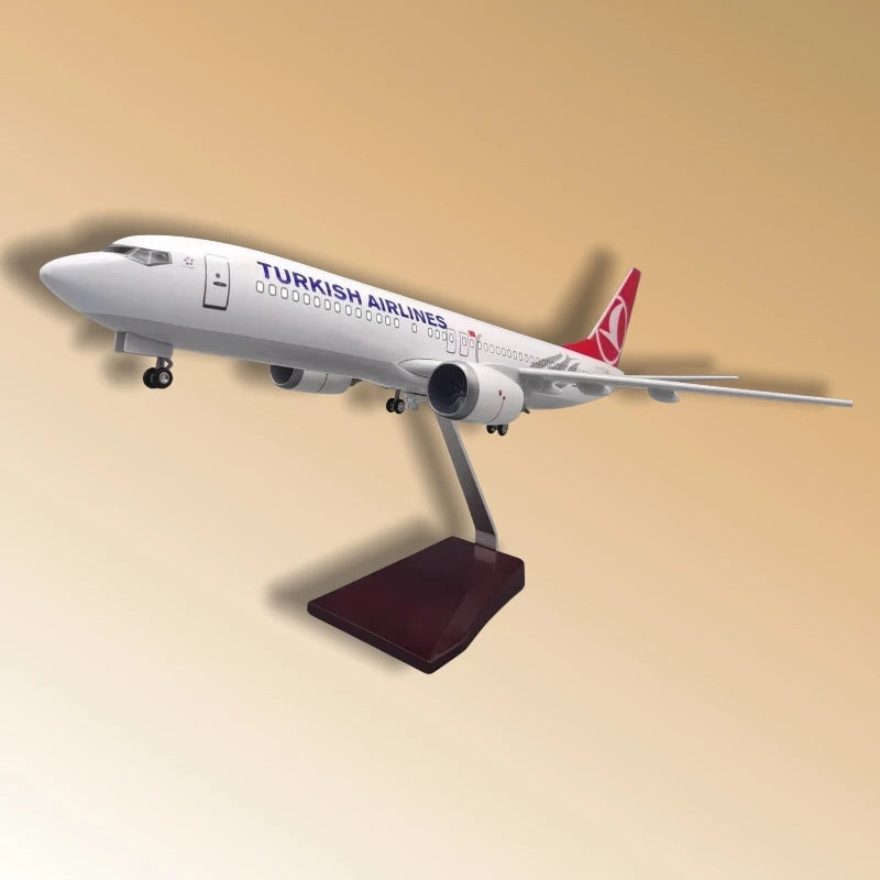 1:85 Scale Turkish Airlines Boeing 737 Model 47cm Die-Cast Resin with Lights and Moving Wheels Aviation Collectible