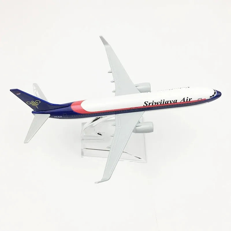 1/400 Metal Scale Aircraft Toy Planes 16cm Sriwijaya Airways B737 Diecast Airplane Model Children Toy Gift Collectible With Base