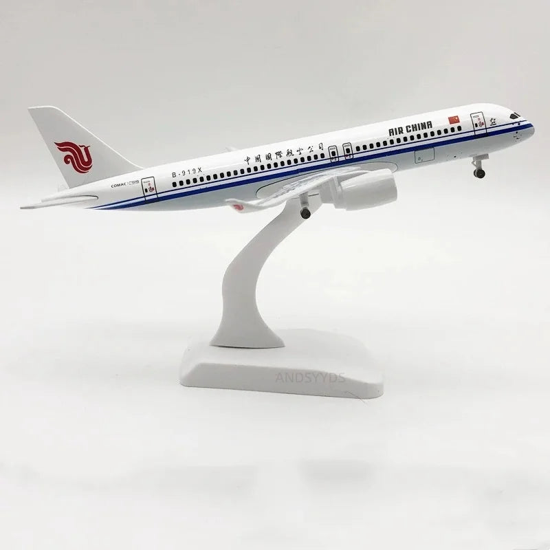 Souvenir Toy Planes 20cm scale aircraft C919 Air China Airways Alloy Metal Airplane Model Diecast Aircraft Wheels Collection