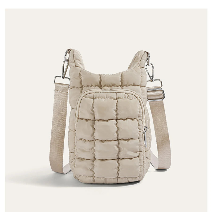 New Quilted Plaid Padded Water Bottle Crossbody Bag, Large Capacity Fashion Shoulder Bag, Trendy Ruffle Mini Handbag for Daily O