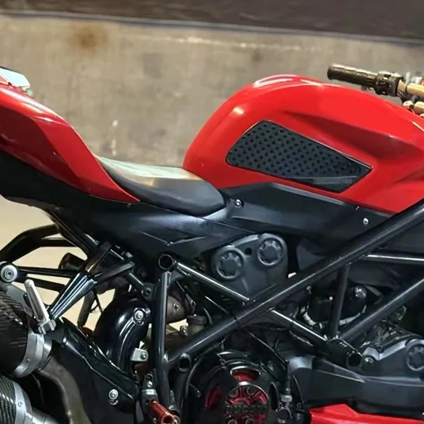 For Ducati 848evo 1198S 1098S 848 Motorcycle Tank Traction Pad Rubber Side Gas Fuel Knee Grip Protector Decal Anti Slip Stickers