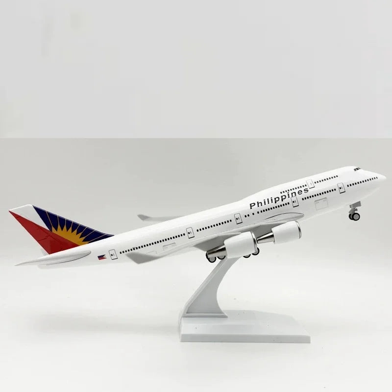 Airplane Scale 1:250 B747 Philippine Airways Aircraft Model 30cm Resin Simulation Aircraft Toys Child Aviation Enthusiast Gift