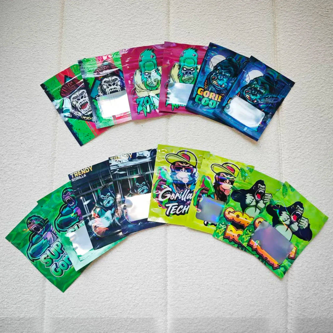 100Pcs 2.76*3.54inch New Pattern Resealable Zip Lock Mini Mylar Bag Candy Gummies Packaging Pouch Smell Proof Zipper Pouches
