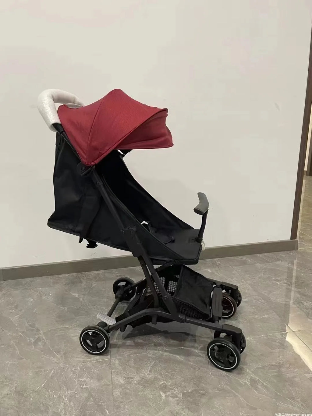 2025 New Simple Boarding Baby Stroller Four-wheel Shock Absorption Lightweight Ultra-small Foldable Baby Stroller