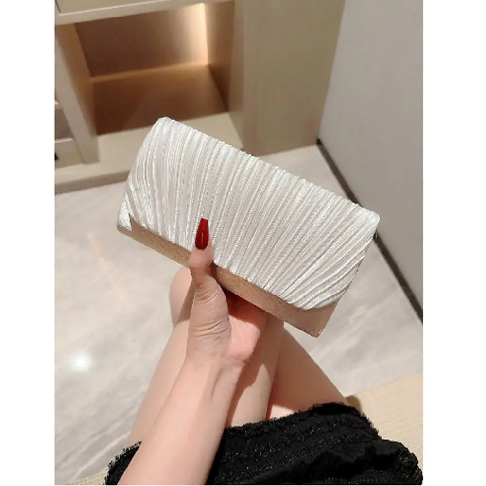Ladies Shiny Clutch Fashionable Fashion Elegant Purse Evening Clutch Bag Glossy Gold Envelope Bag For Red Carpet Events Weddings
