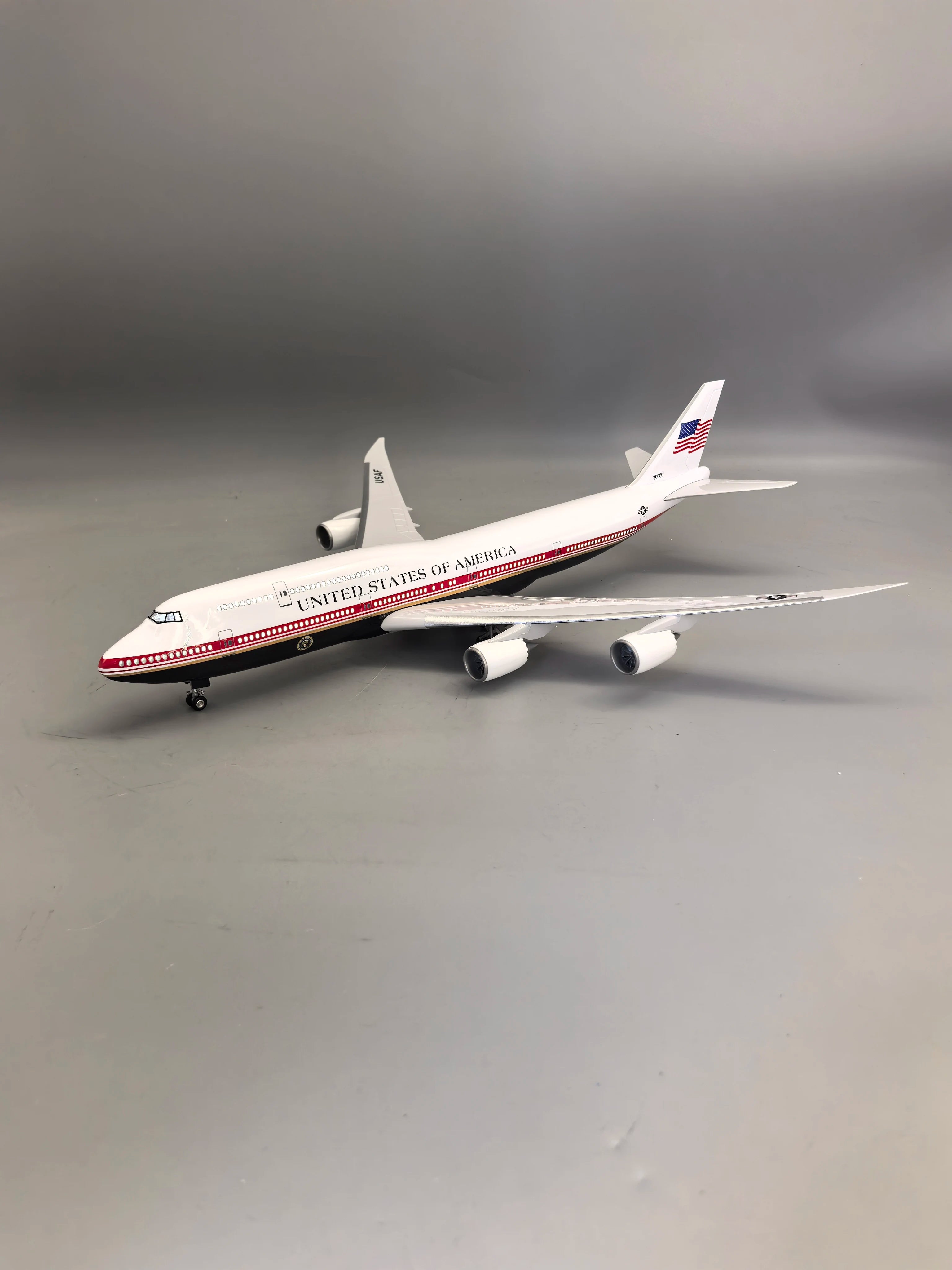 New 47cm Large Scale American Air Force One B747 Airplane Model Kit with Stand for Adult Aviation Souvenir Gift or Plane Toy