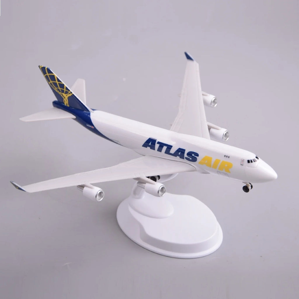 20CM Scale ABS Atlas Air Cargo B747 Airlines Openable Cargo Door Model Miniature Airplane Toy Model For Collections and Displays