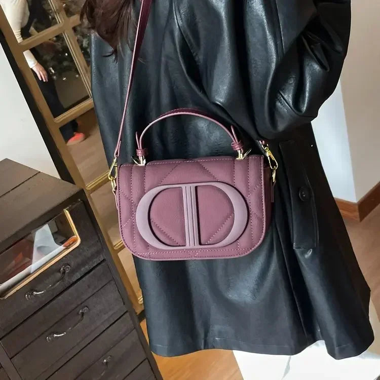 Fashionable Stylish Original Retro Diaper Bag for Women Elegant Leather Crossbody Handbag Large Capacity Unique ClassicMessenger