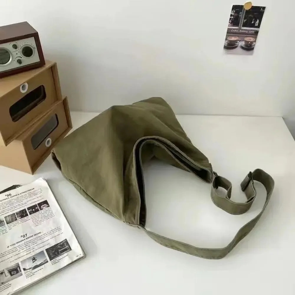 Retro Canvas Shoulder Bag Large Capacity Multi-purpose Messenger Bag Travel Tote Bag Student School Bag