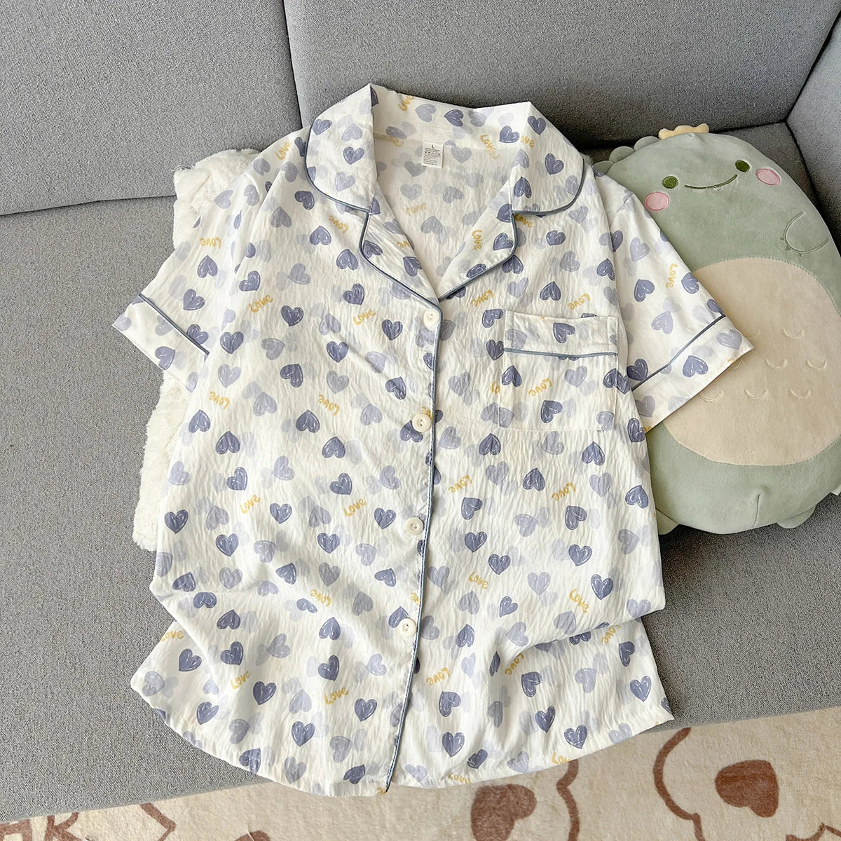Women's Summer Thin Pajamas with Heart-Shaped Pattern, Short-Sleeved Shorts, Sweet and Cute, Can Be Worn Outside in Summer, Two-Piece Home Wear Set