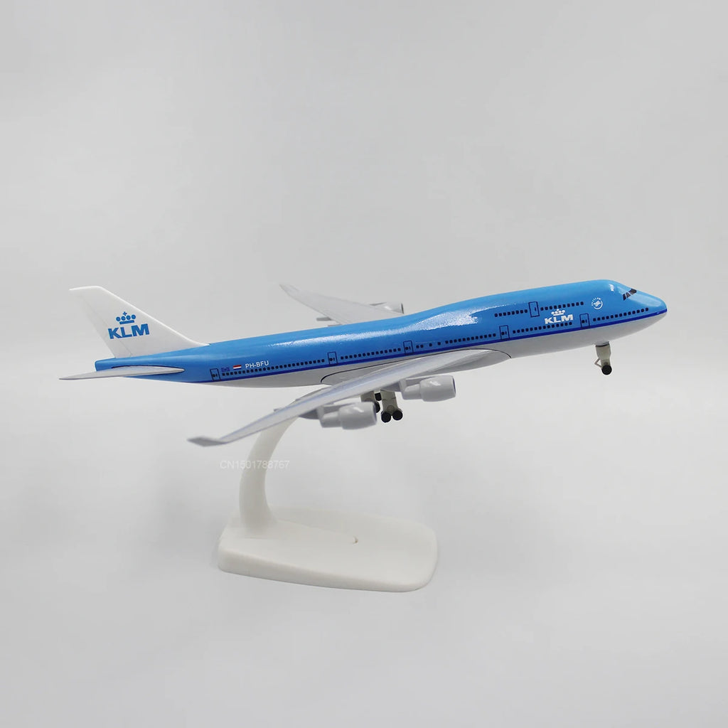 1/400 Scale 20CM Diecast Alloy Antonov An-225 "Mriya" A380 330 747 777 Airplane Model For Gift Collection