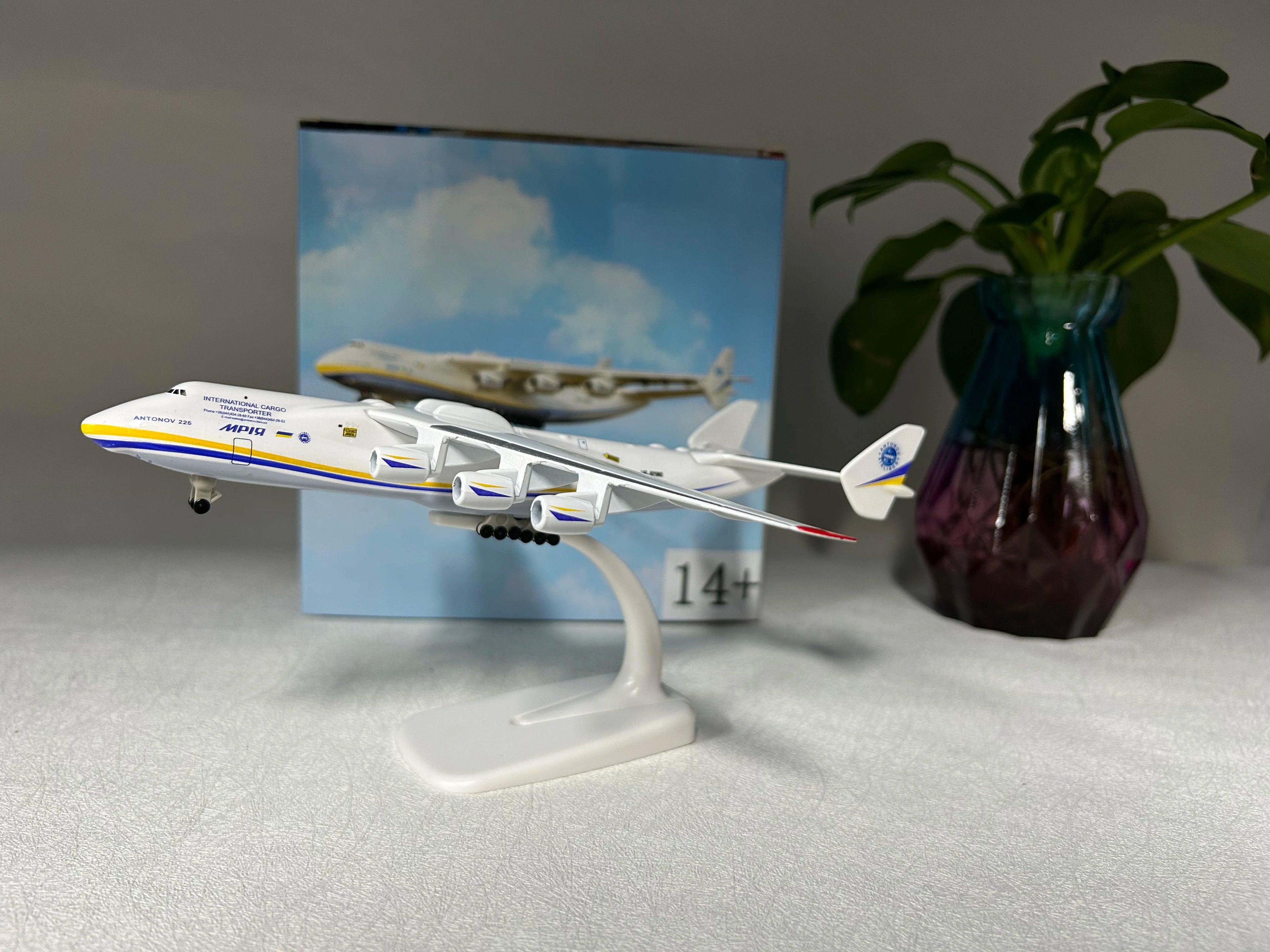 New 1/400 Scale 20cm An-225 "Mriya" Transport Plane Model Hatches Can Be Opened With Wheels Base Alloy Antonov An225 Aircraft