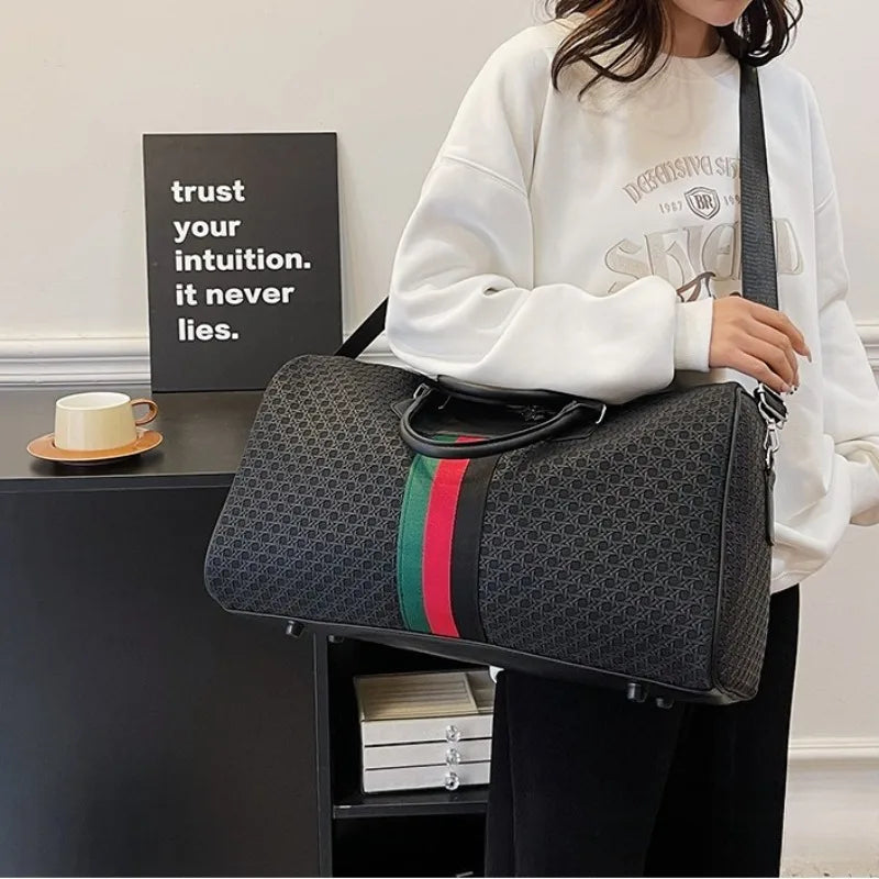 Trendy Unisex Travel Bag Waterproof Shoulder Crossbody Bag Large Capacity Sports Fitness Bag High Quality Casual Luggage Handbag