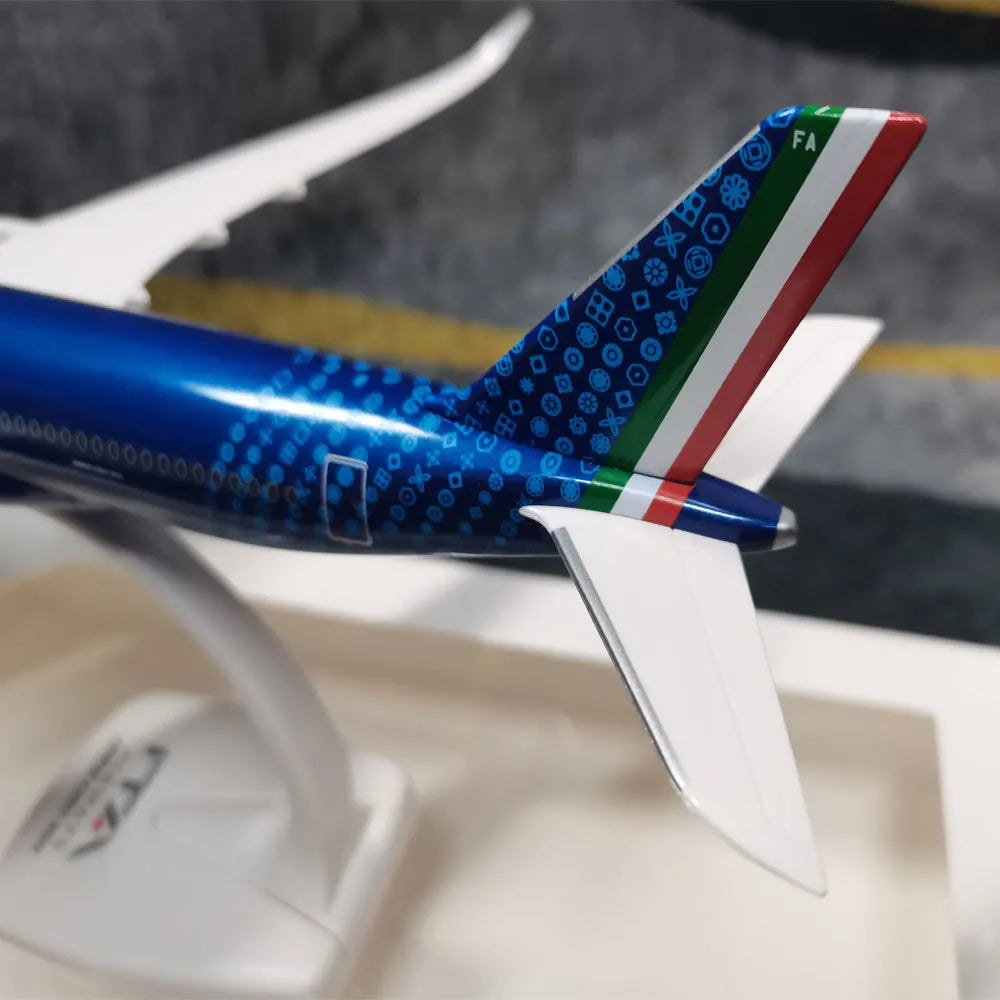 Toy Planes Plastic ABS 36CM 1/200 Scale Airplanes Model A350-900 Italy ITA Airline Collection Assembly Plane Model Building Kit
