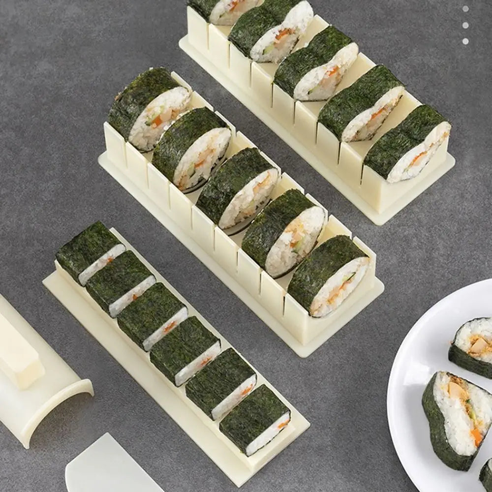 3pcs/set Cake Roll Mold Sushi Maker Equipment Kit Plastic Kimbap Sushi Rolls Mold Round Square Heart-shaped Sushi Making Tools