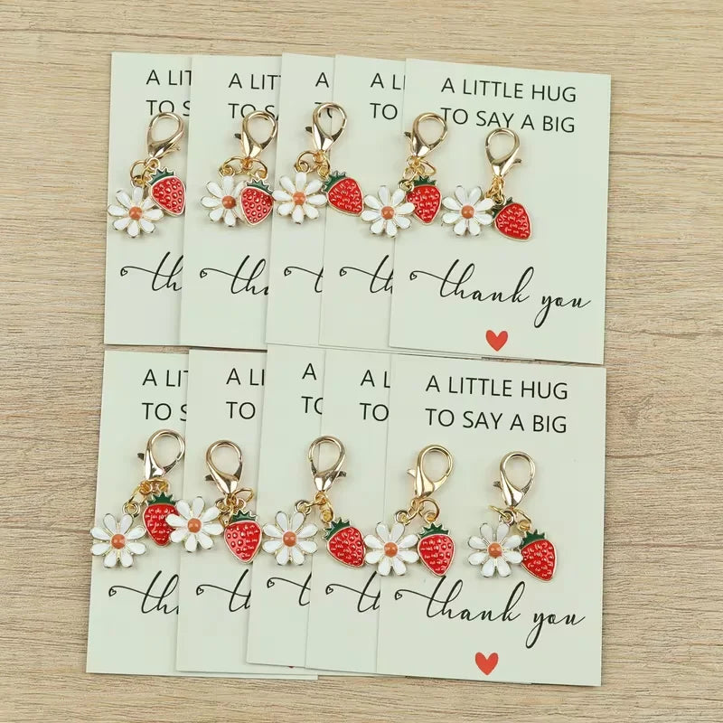 5 Pieces/10 Pieces Mini Cute Strawberry and Daisy Flower Keychains with "Pocket Hug" Encouragement Cards - Adorable Floral and Fruit Pendants, Suitable for Decorating Keys, Bags, Clothes, Etc., Perfect Gift for Female Friends