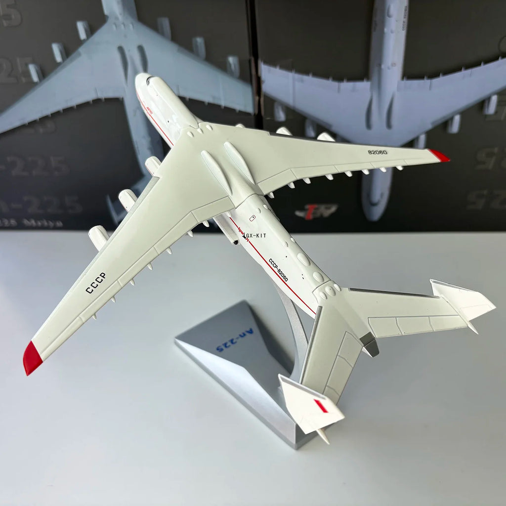 1/400 Scale AN225 Heavy Transport Aircraft Russian Ukraine AN-225 Diecast Finished Military Plane Model Collection Ornament Gift