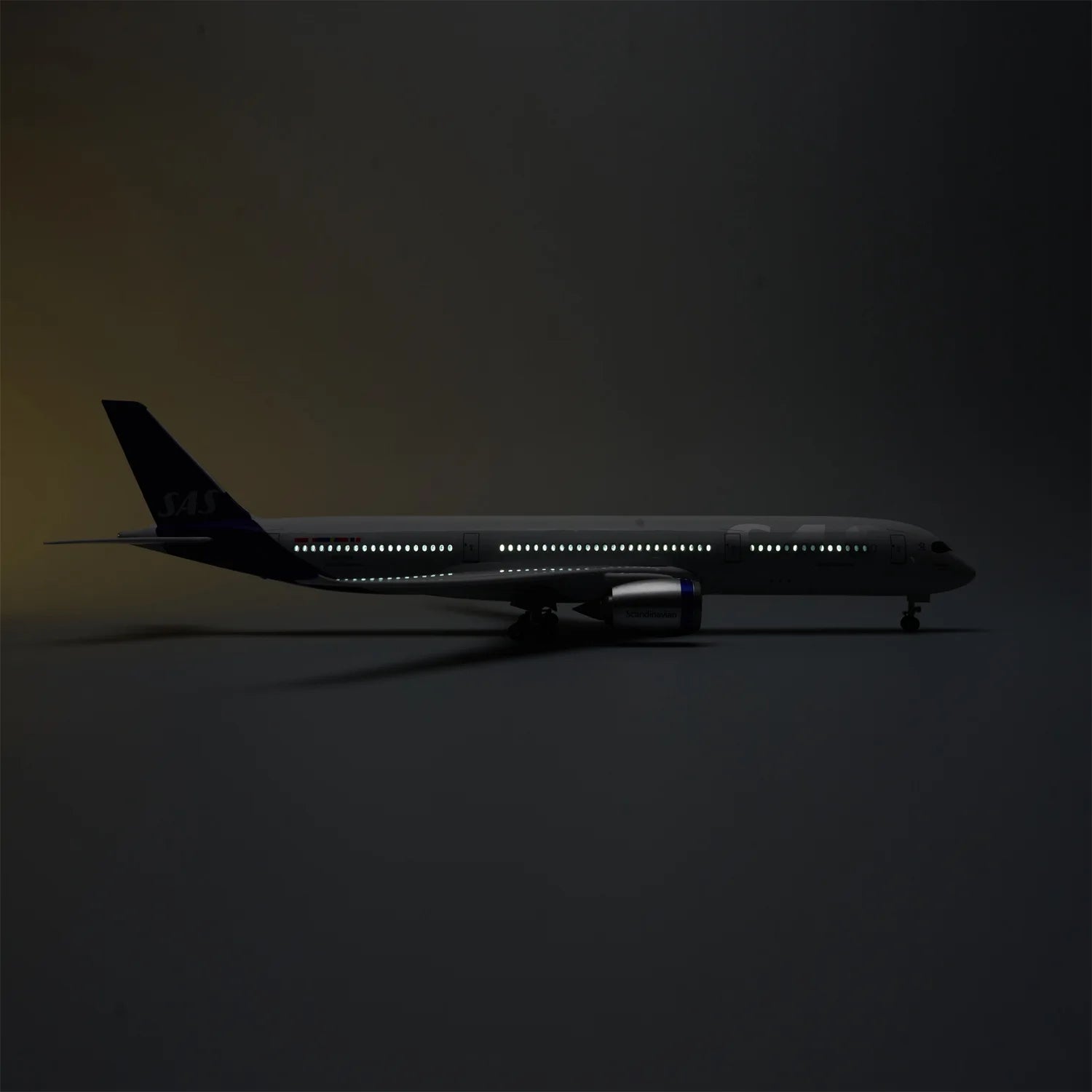 47cm Large Scale SAS A350 Airplane Model Resin Diecast Model plane with Landing Gear Wheel for Collections Display or Toy Gift