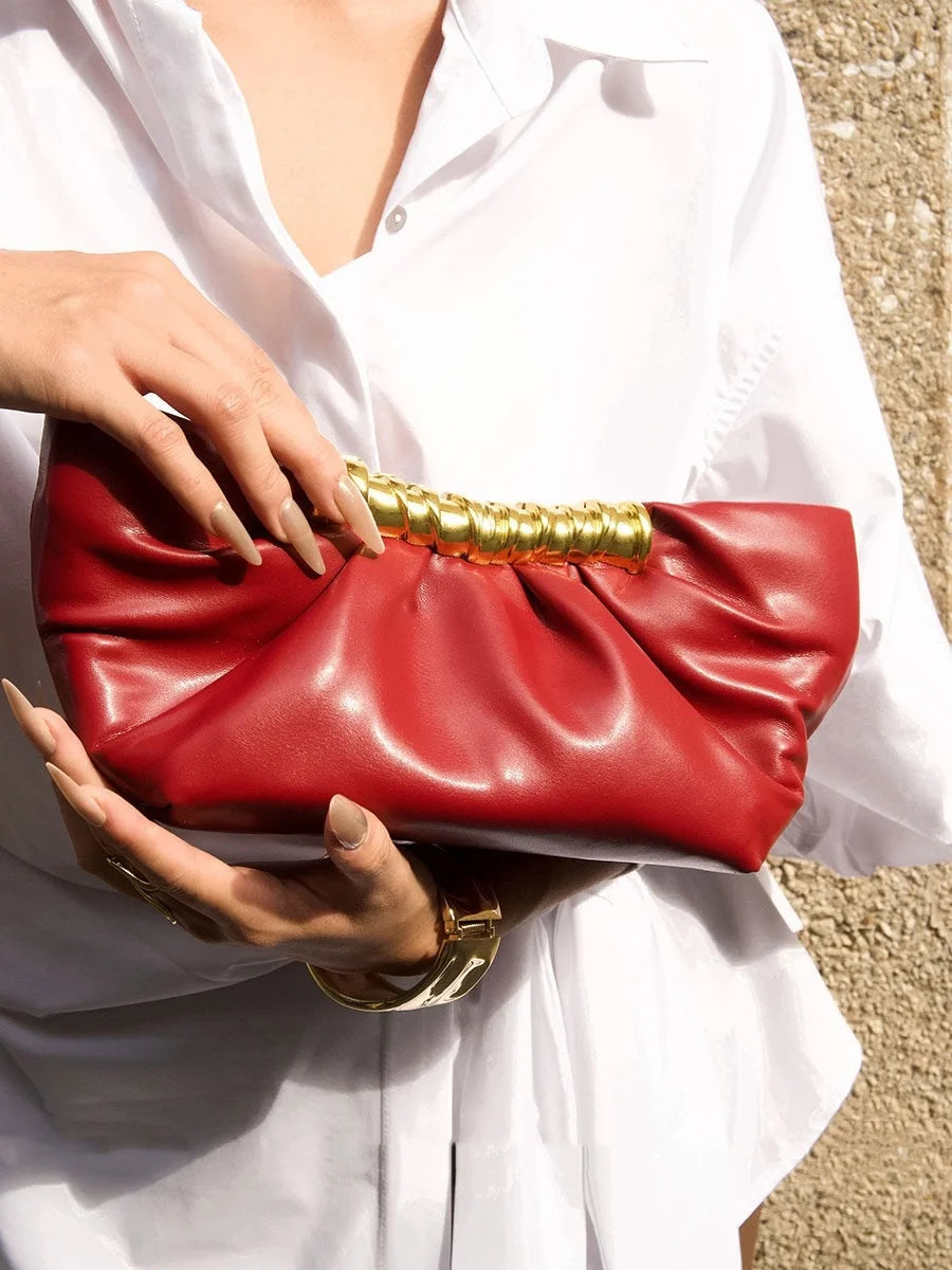 Luxury Golden Black Clutch Bag Cloud Bag Metal Folded Dumpling Bag High Quality Banquet Bag Single Shoulder Bag 2026 Fashion