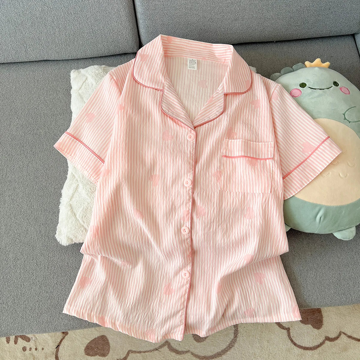 Women's Summer Pajamas, Thin Striped Heart-Shaped Pattern Short-Sleeved Shorts, Sweet and Cute, Can Be Worn Outside in Summer, Two-Piece Home Wear Set
