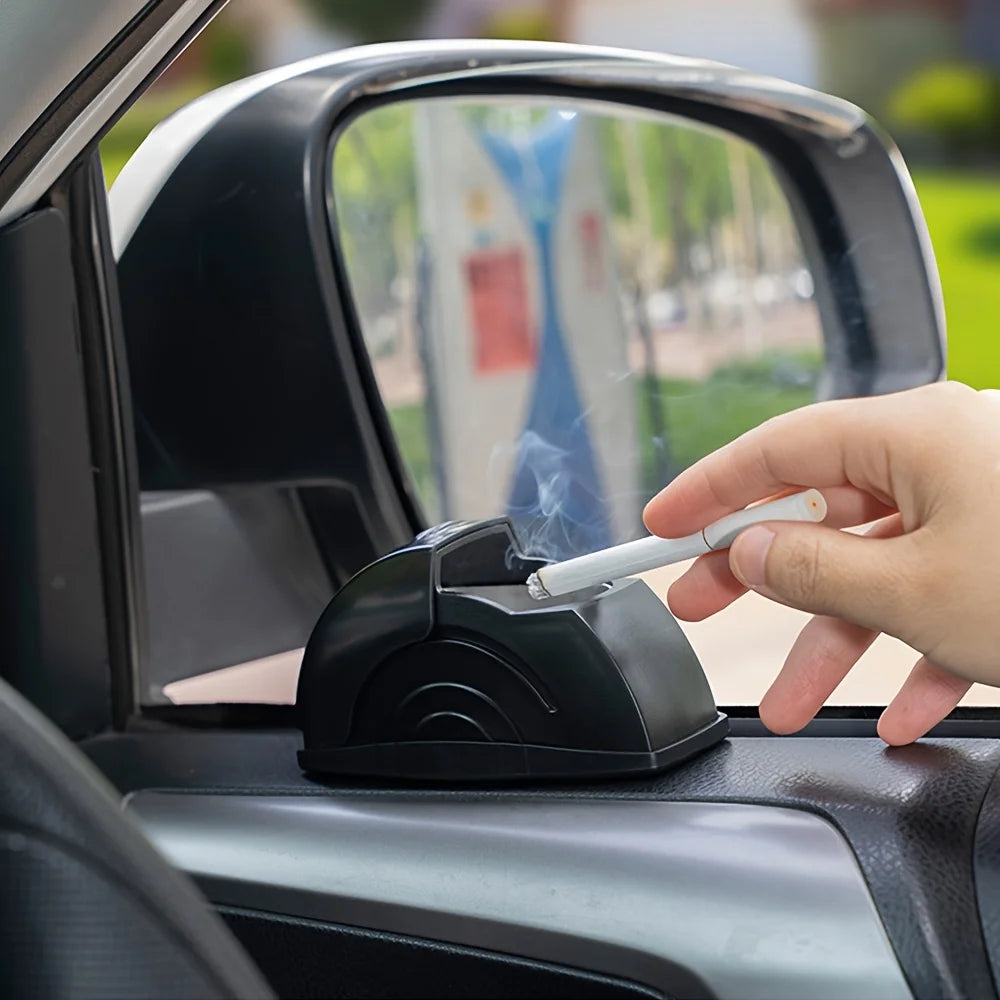 1pc Car ashtray, convenient ash storage, with a key to open the lid to prevent ash flying car supplies ashtray