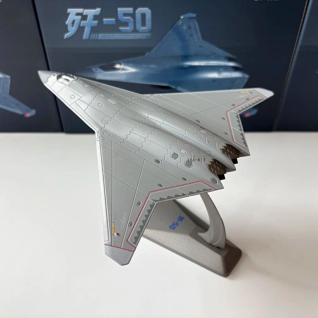 1:144 Scale China J50 Fighter Jet J-50 Aircraft Metal Military Plane Model Collection Ornament