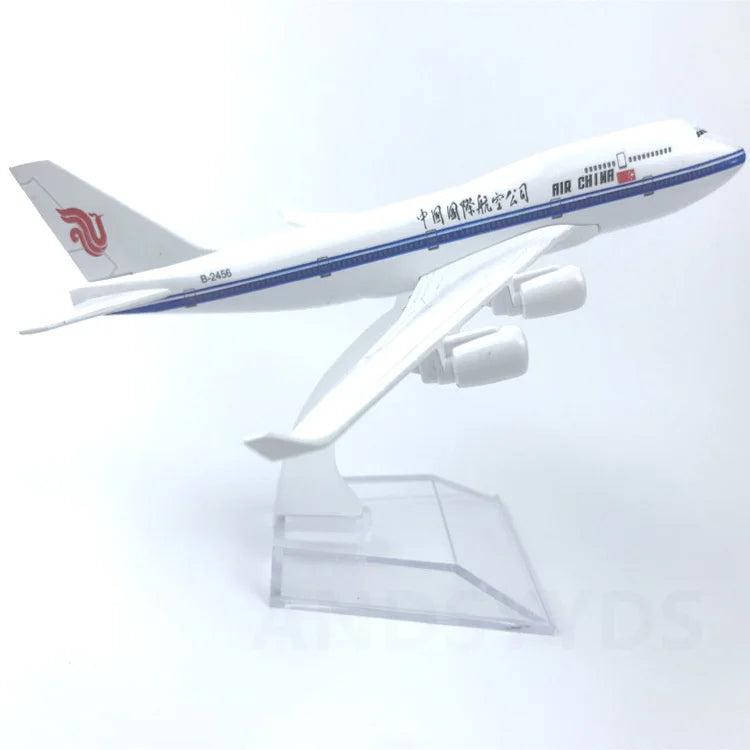 16CM 747 boeing model Series Plane Model Toy Alloy Metal Toys and Hobbies Diecast Airplanes Building Kit with Wheels Planes