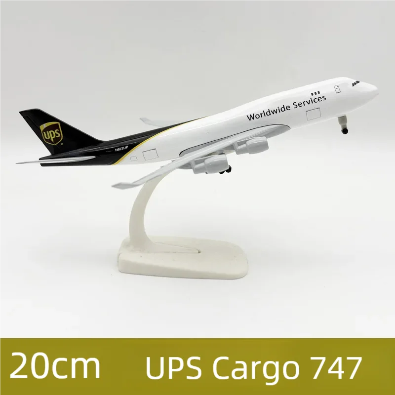 20cm Metal Model Planes B747 UPS Cargo Airways Diecast 1/300 Scale Miniature Airplane Kit With Stand Aviation Souvenir Ornaments