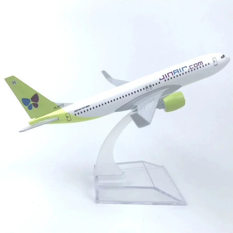 16cm Aircraft Diecast B737 Jin Air Airlines 1/400 Metal Scale Aircraft Simulation Alloy Passenger Model Toy For Children Collect