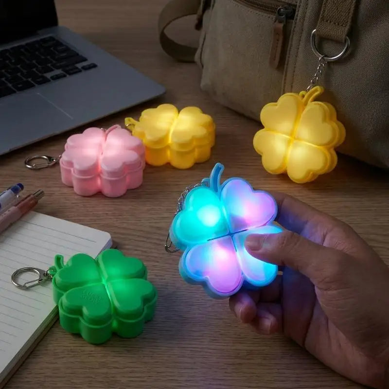 Lucky Four-Leaf Clover LED Light Up Keychain Clickable Buttons Stress Relief Toy Backpack Pendant Party Gift For Kids Adults