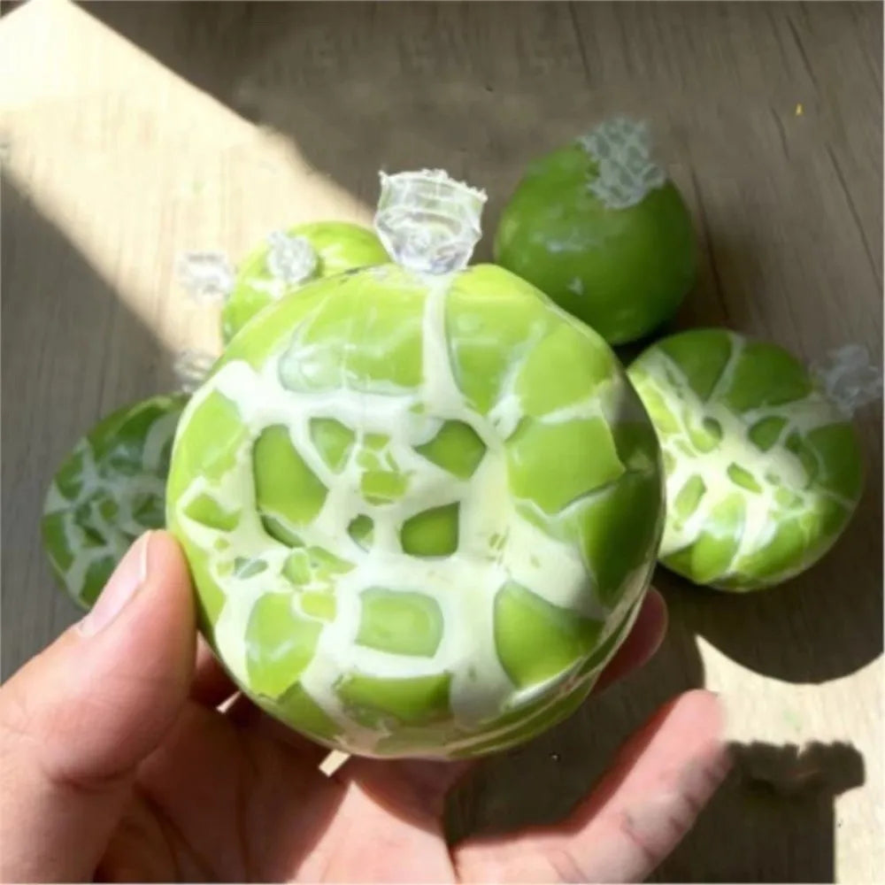 Green Grape Design Wax Cracking Squeeze Toy Crispy Feel Crackable Texture Crispy Stress Balls Handmade Craft Soft TPR