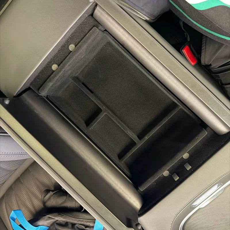 For 26 models of Zeekr 8X central control armrest box storage box Zeekr 8X storage box car interior supplies