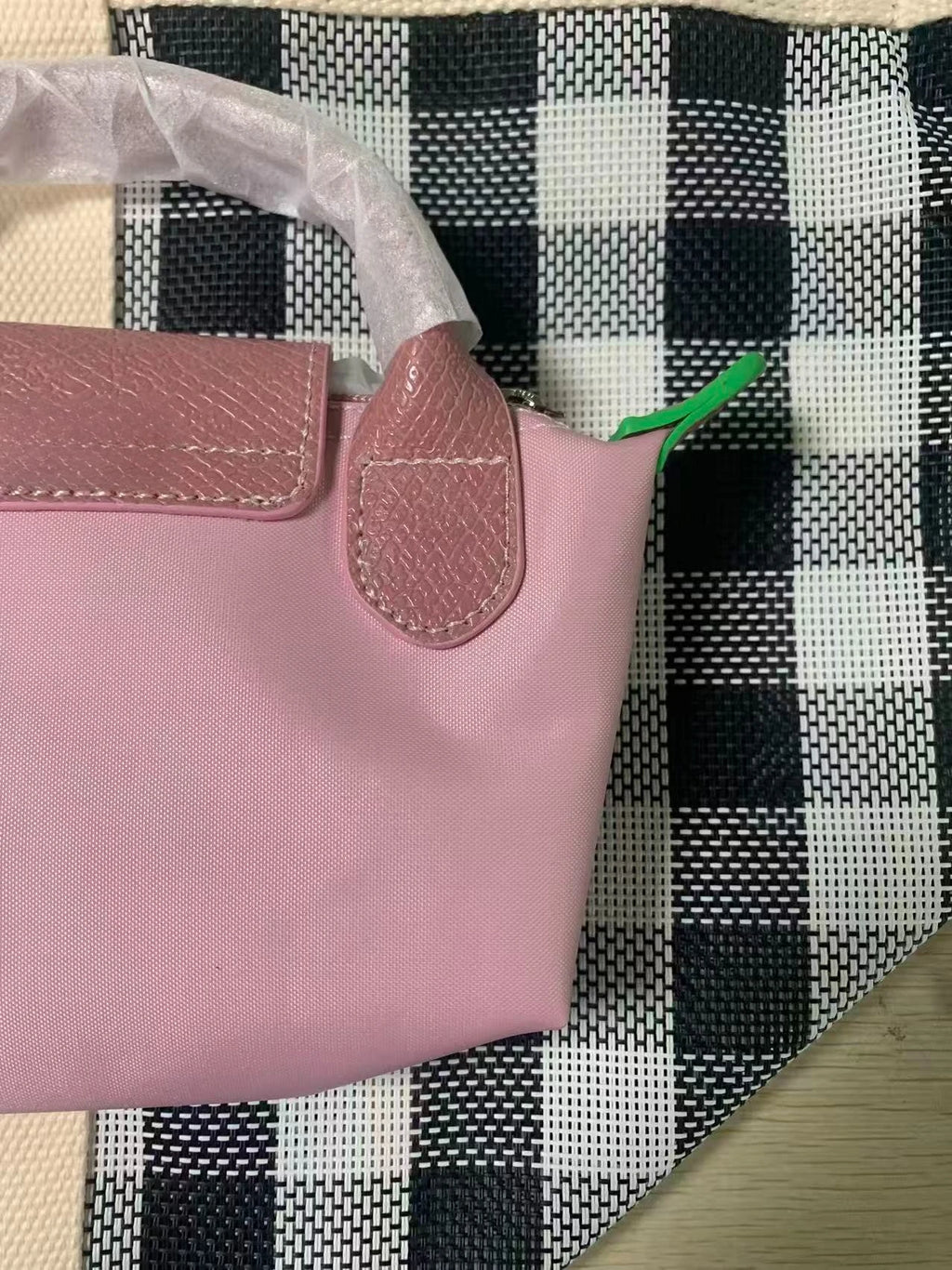 Trendy Style 2026 High-Quality Dumpling Skin Nylon Handbag, Crossbody Bag, Mini Coin Purse, Delicate and Compact Women's Bag
