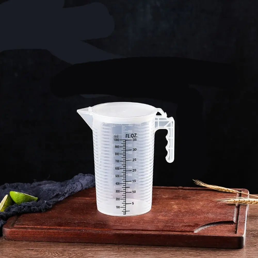 100/250/500/1000ml Black Scale Plastic Measuring Cup with Lid Water Jug Liquid Container Clear Baking Cup Kitchen Accessories