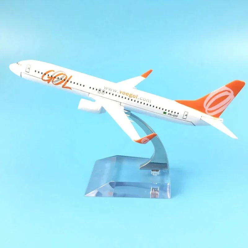 Brazil Air Airlines Boeing 737-800 Airways Airplane Model Plane Aircraft Diecast Metal 1/400 Scale Planes
