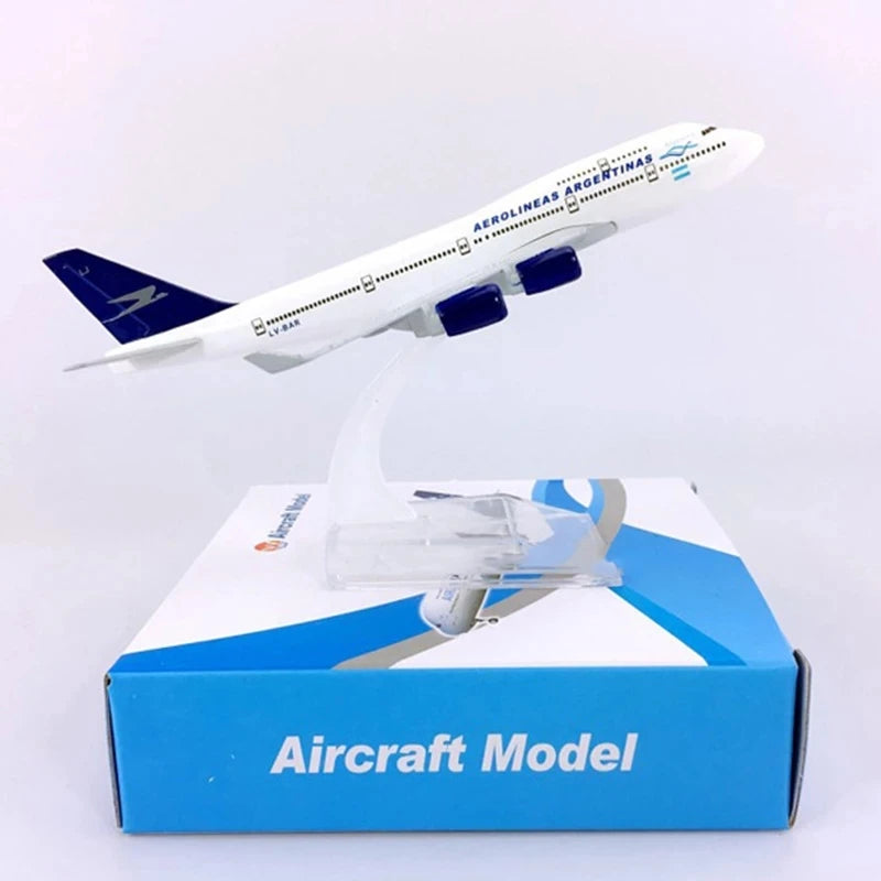 16CM model aircraft metal B747-400 Argentine Airlines 1:400 Scale Die-cast airplane Toys for boys Collection Display Gift