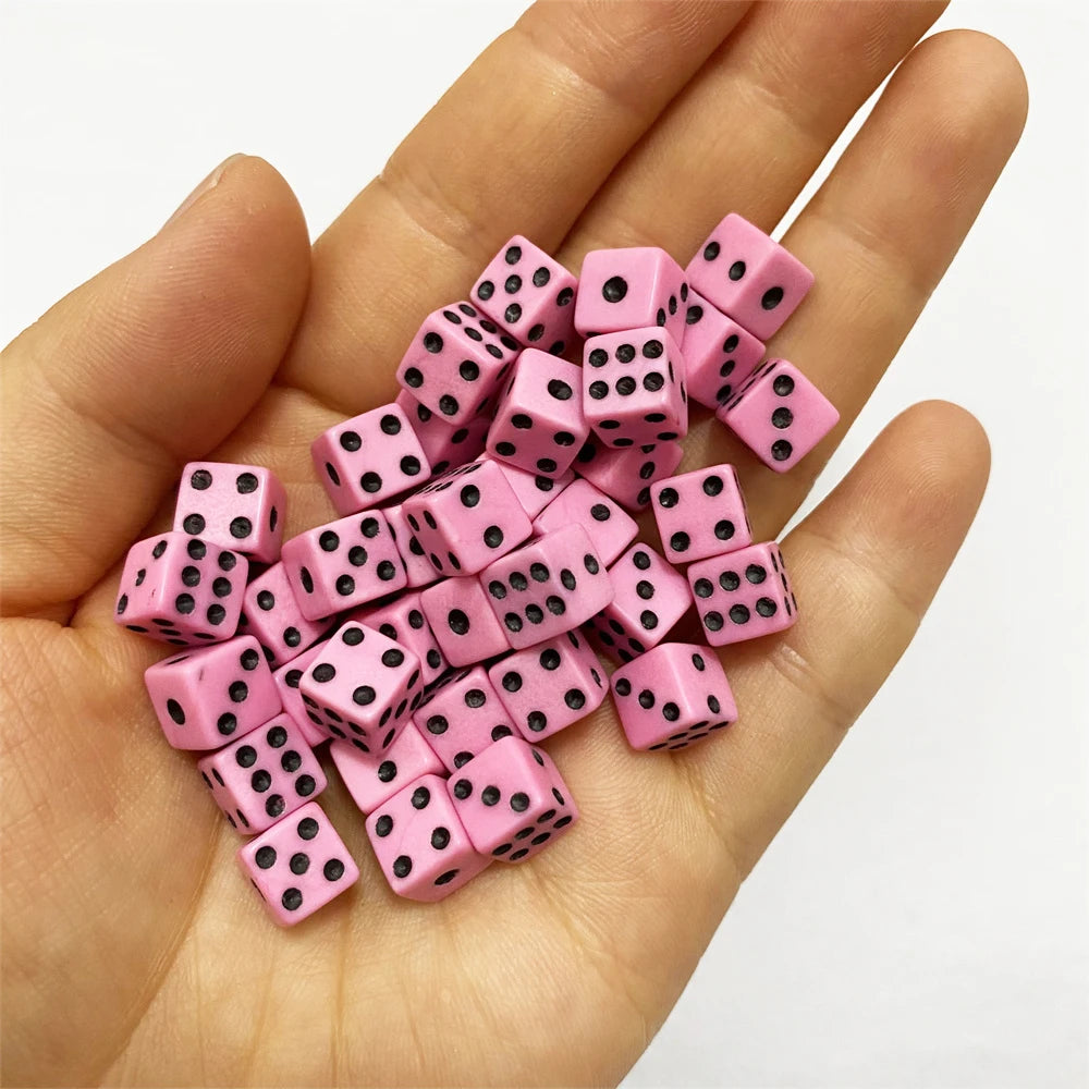 50Pcs/lot 8*8*8mm 6colors Plastic White Gaming Dice Standard Six Sided Cube For Decider Birthday Parties Board Game