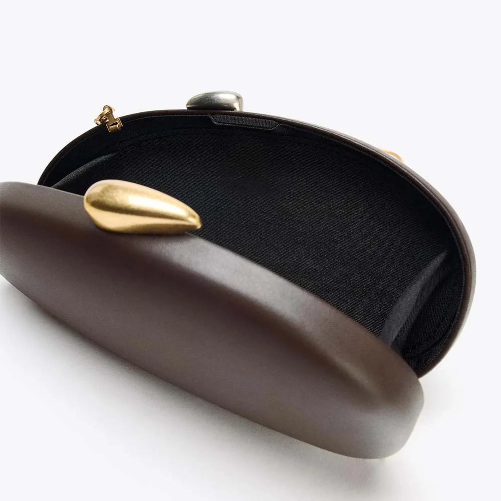 Metallic Closure Clutch Luxury Design Evening Bag With Chains Women Luxury Dinner Wedding Party Shell Pure Bag Coffee Winter