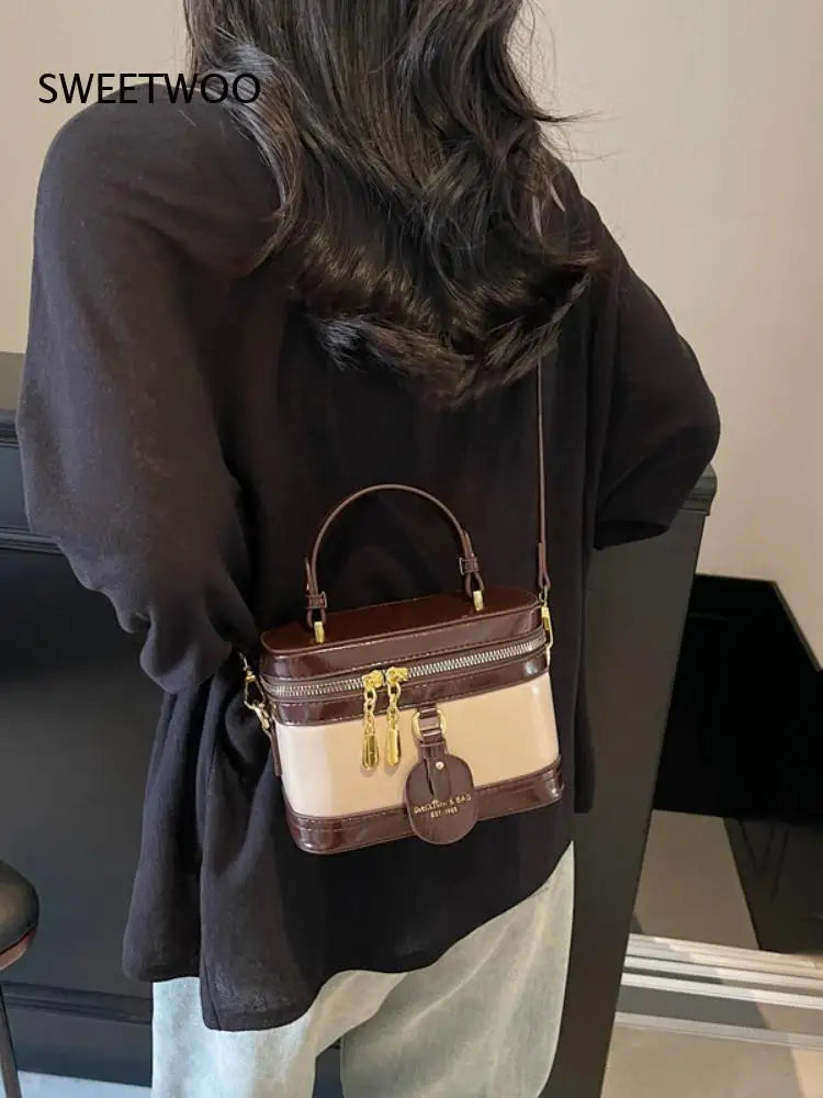 Vintage-Style Handbag Mini Box Crossbody Bag with Double Zipper Closure Elegant Compact Design for Daily Use 2026