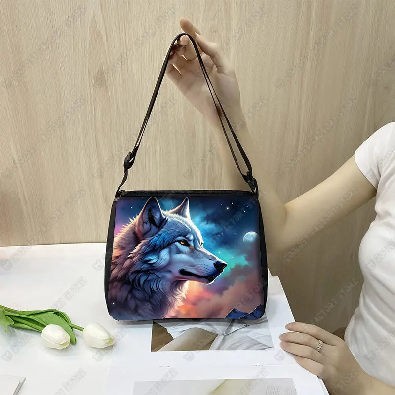 Howling Wolf Under The Moonlight Handbags Baby Wolf Messenger Bag Cool Howling Wolf Shoulder Bag Crossbody Bag Phone Holder