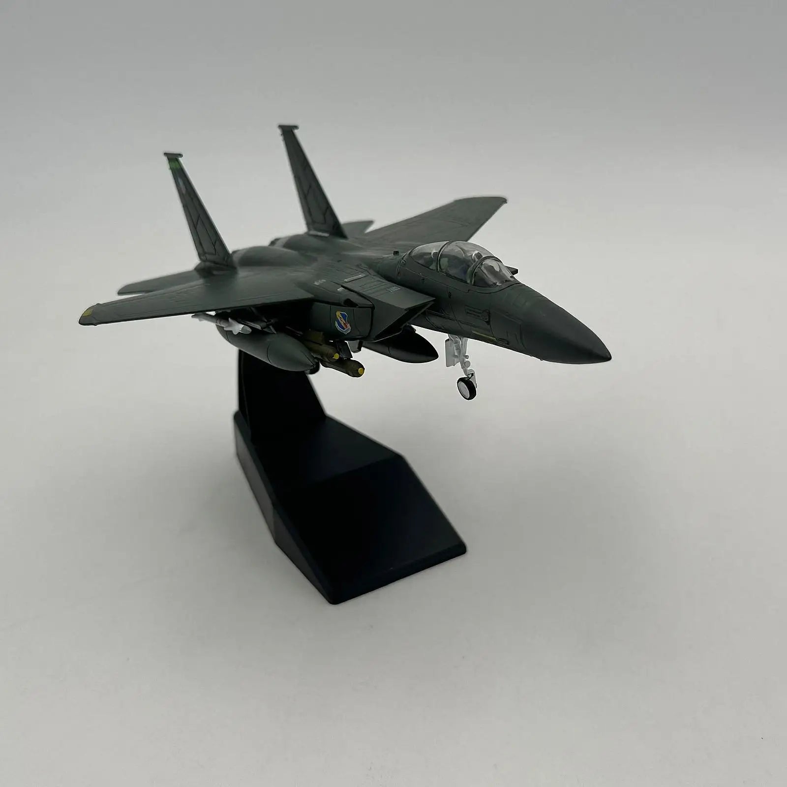 1:100 Fighter Jet Model Souvenir with Display Base Simulated Alloy Aircraft Model for Office Home Bookshelf Countertop Cabinet